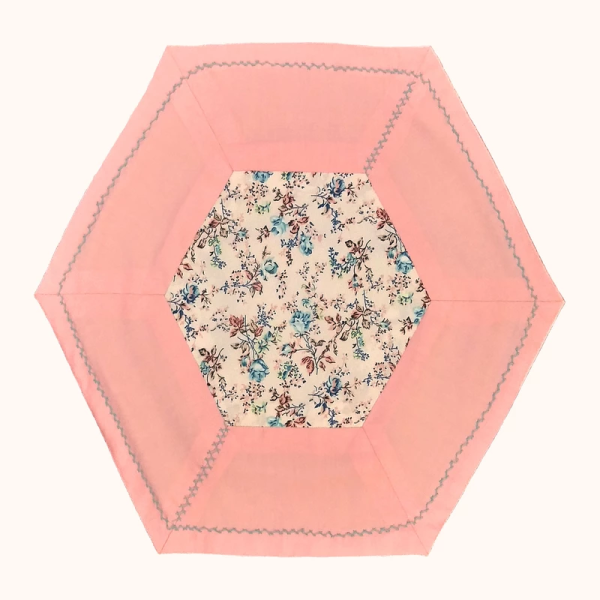 رومیزی مدل چهل تکه R1