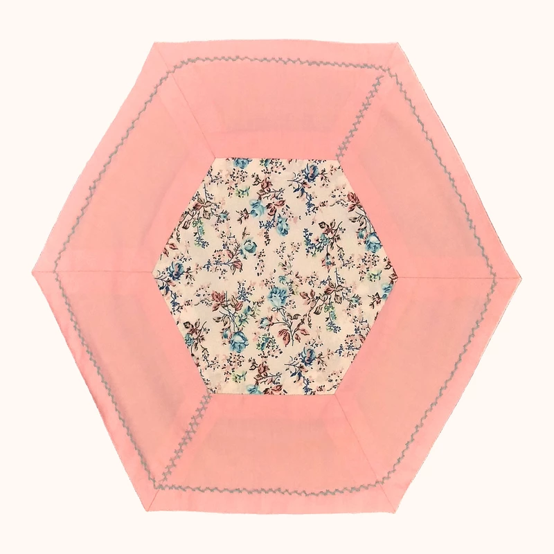 رومیزی مدل چهل تکه R1